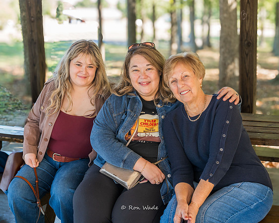 Lacy Hardin, Dana Hardin, Elaine Hardin-3210-2