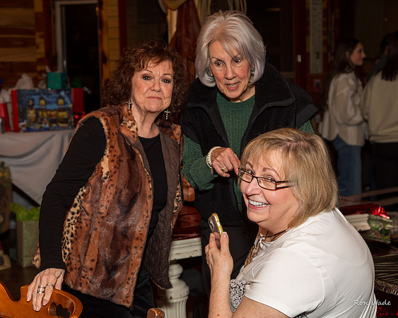 Diane McCall, Jeannie Haskett, Regina Johnson-1161-2