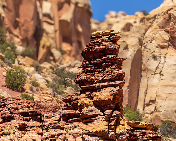Burr Trail, boulders, Utah-8185-3