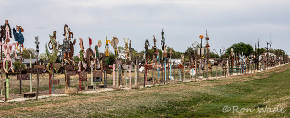 yard art, M T Ligget, Kansas-9028