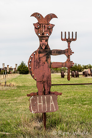 yard art, M T Ligget, Kansas-9013