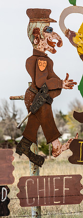 yard art, M T Ligget, Kansas-9029