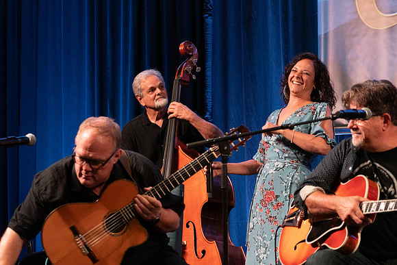 Annie and the Hot Club-9862