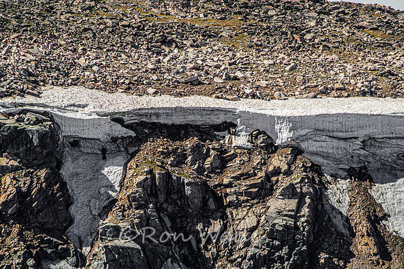 Beartooth Highway, mountains, ponds, snowpack-4553
