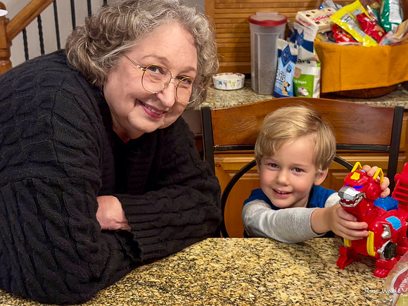 Kat, Noah Peavy toy-3719-2