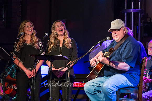 Pat Alger, Norris Twins, Melinda and Rebecca, Chris Leuzinger-8101