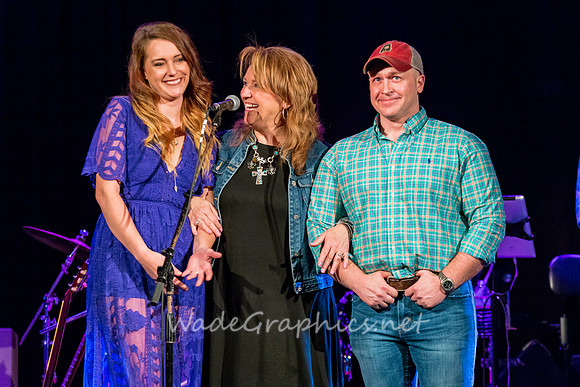 Mike Chapman's family-8284