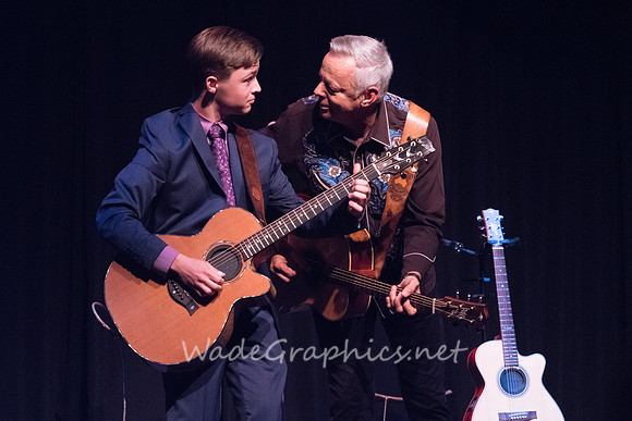 Tommy Emmanuel and Parker Hastings-9210
