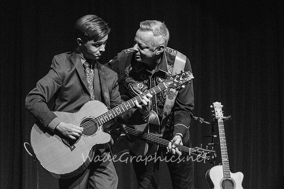 Tommy Emmanuel and Parker Hastings-9209