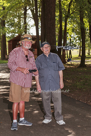 Thom Bresh, drone, John Knowles-1694