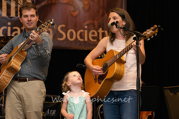 Ben Hall, Meagan Taylor and family-6434
