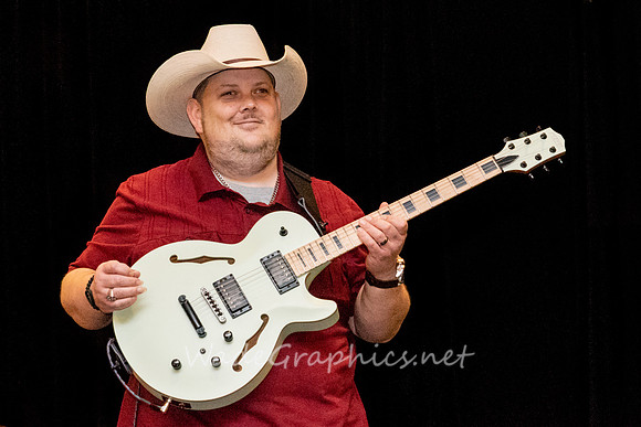 Johnny Hiland-7165