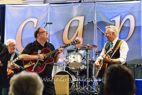 Tribute to Chet Atkins withthe whole gang of usual suspects-3311