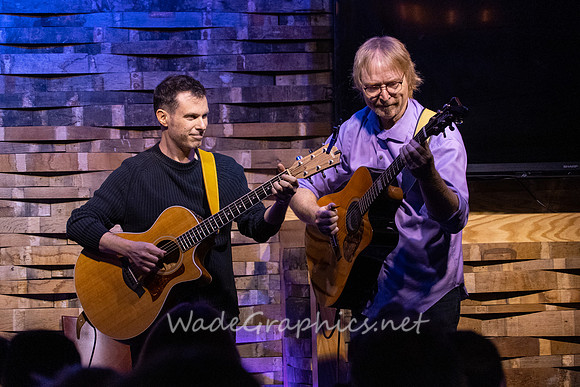 Alberto Lombardi and Tim Thompson-02081
