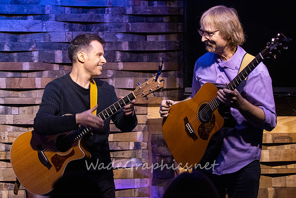 Alberto Lombardi and Tim Thompson-02116