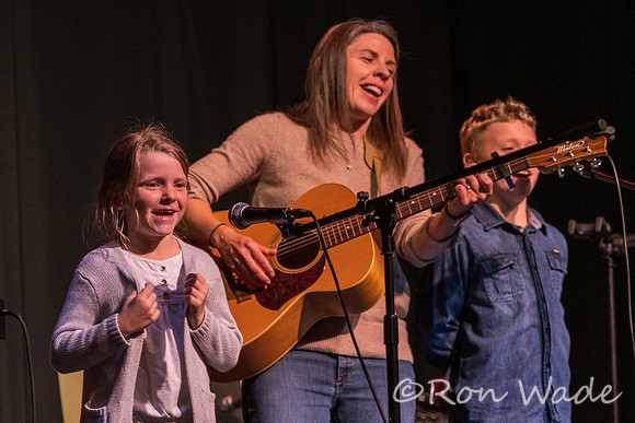 Natalie, Ben, Meagan Taylor-731355