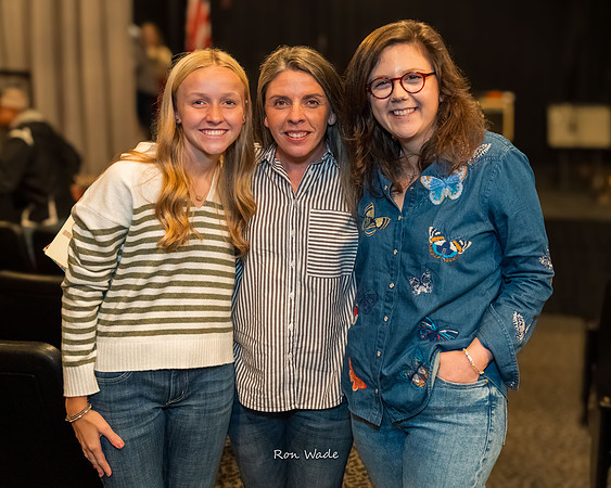 Whitney, Meagan Taylor, Katelyn Prieboy-7612-2