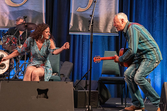 Annie and the Hot Club, CAAS 2024-0065
