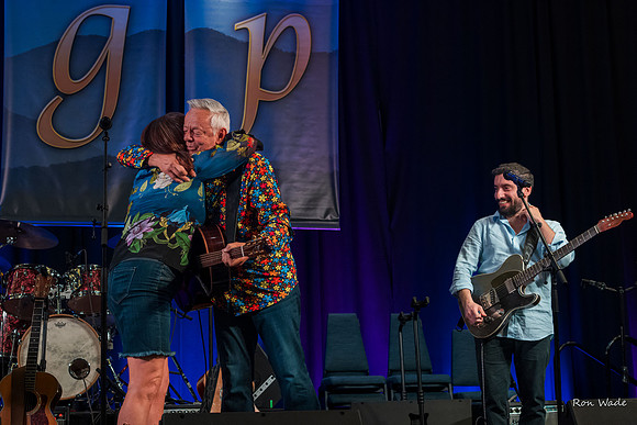 Suzy Bogguss, Tommy Emmanuel CGP, Max Abbatino-2844