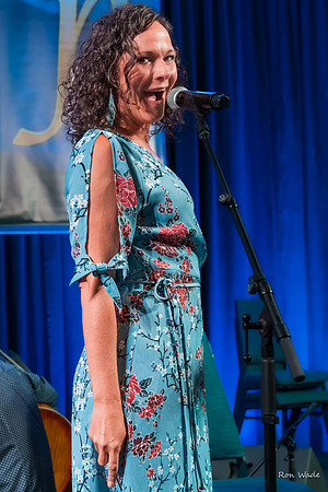 Annie Sellick, Tommy Emmanuel CGP-3656-Edit-2