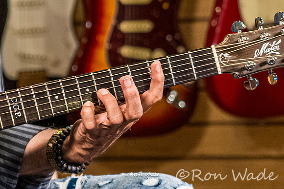 Tommy Emmanuel CGP-2466