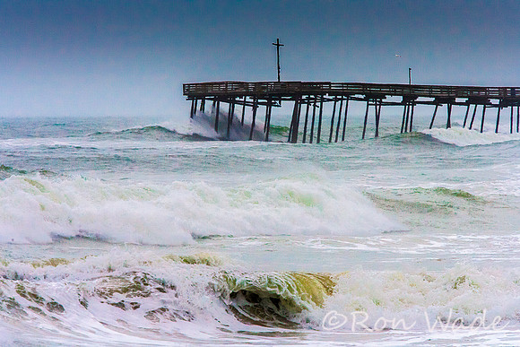 wild waves Kitty Hawk storm-12721