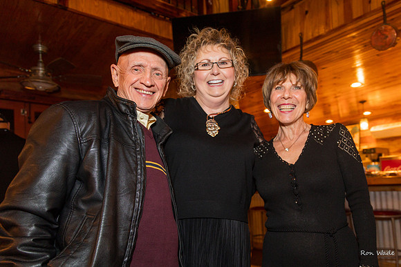 Frank Saunders, Regina Johnson, Sylvie Saunders-7289-2