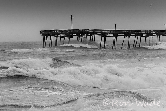 wild waves Kitty Hawk storm-12727
